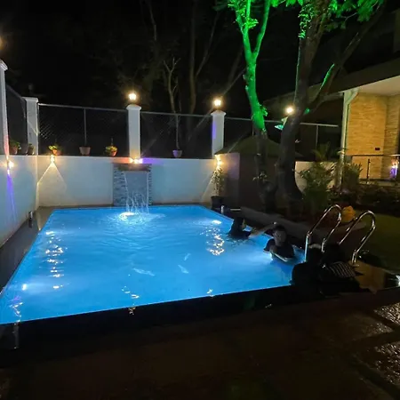Lavish Villa - 3 Bhk Pool With Lawn-3