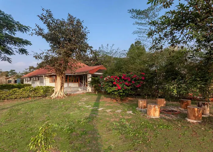 Villa Aangan: Heritage Charm with Pool and Entertainment Lonavala