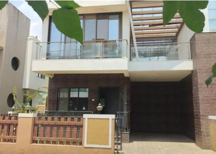 Z Luxury Villa Lonavala